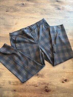 Liverpool Women's 16/33 Bronw/Black Plaid Crop Pants